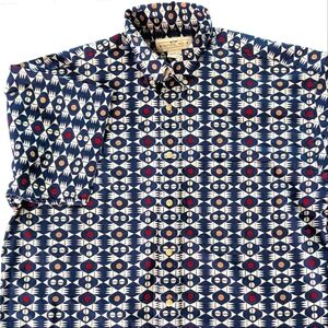 Vintage 90s Natural Issue alien abstract cotton short sleeve button down. Large